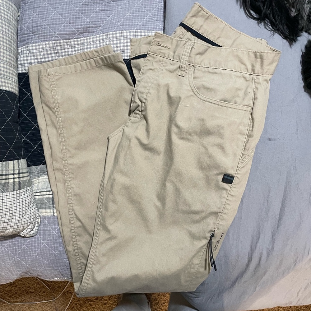 Slim fit straight Oakley Mens tan khaki pant